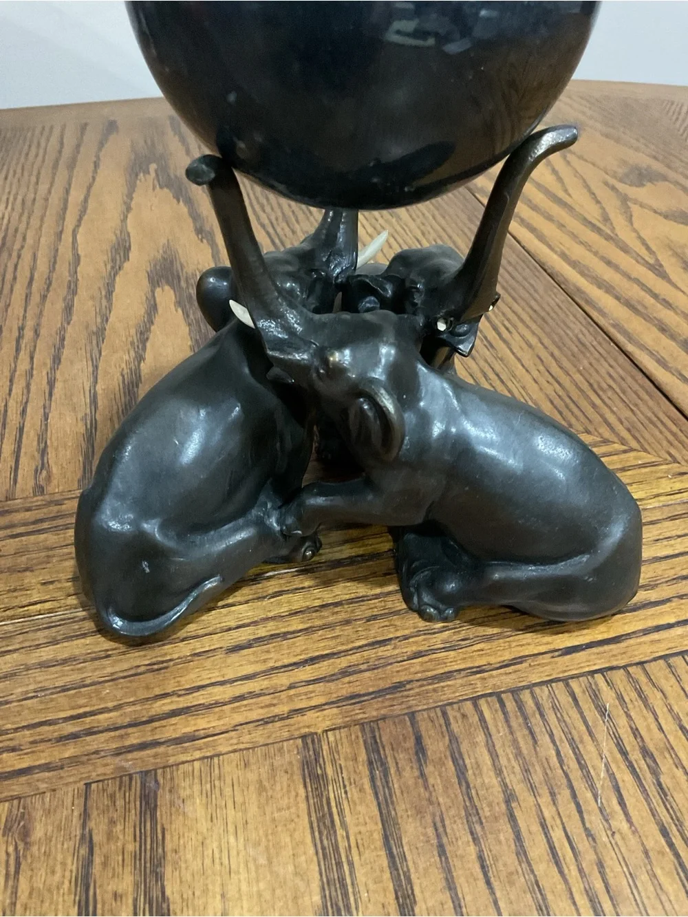 Decorative  Black Metal 3 Elephant Sculpture with Marble Orb